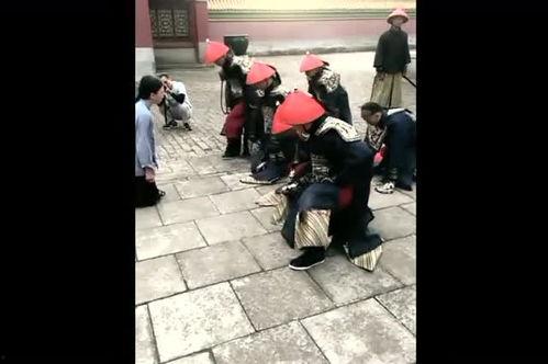 下跪道歉电视剧视频,下跪道歉剧情引发观众共鸣